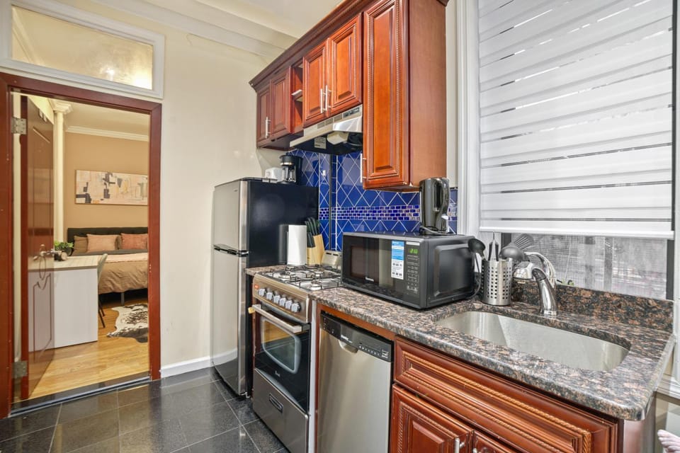 2 Bedroom Stylish Getaway Apartment in Upper West Side