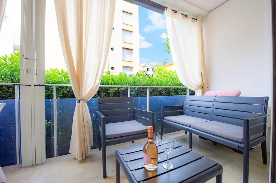 Séjour moderne à deux pas de la plage Apartment in Roquebrune-Cap-Martin