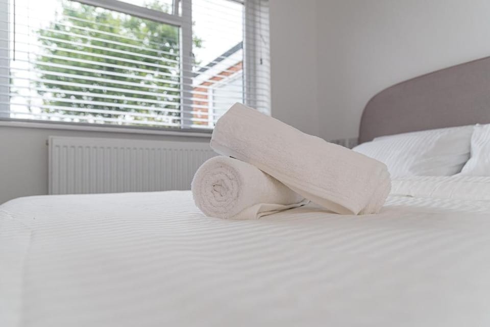 City Oasis Modern home, Free Parking, Sleeps 5 House in Norwich
