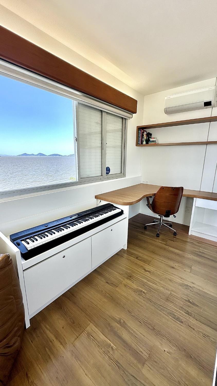 The best waterfront view in downtown Apartment in Florianopolis