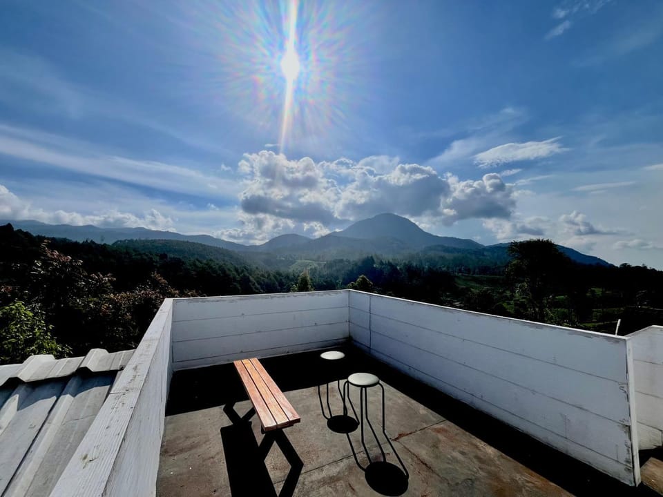Cabin Inn by Batu Pineus Cabin in West Java