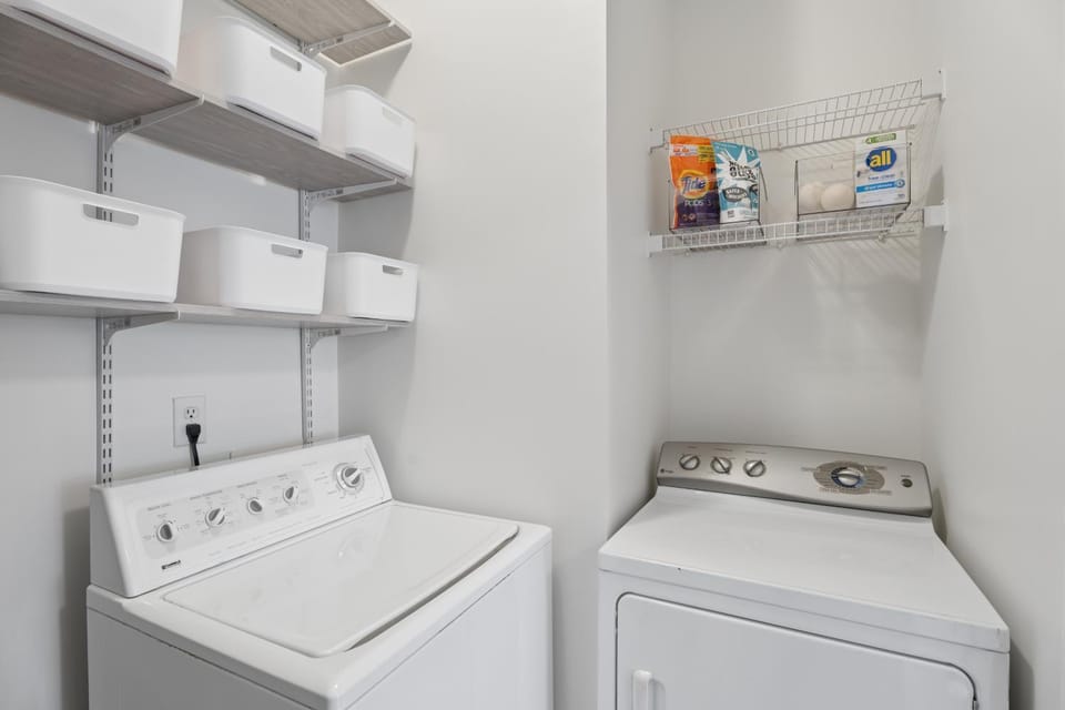 laundry, washing machine, dryer