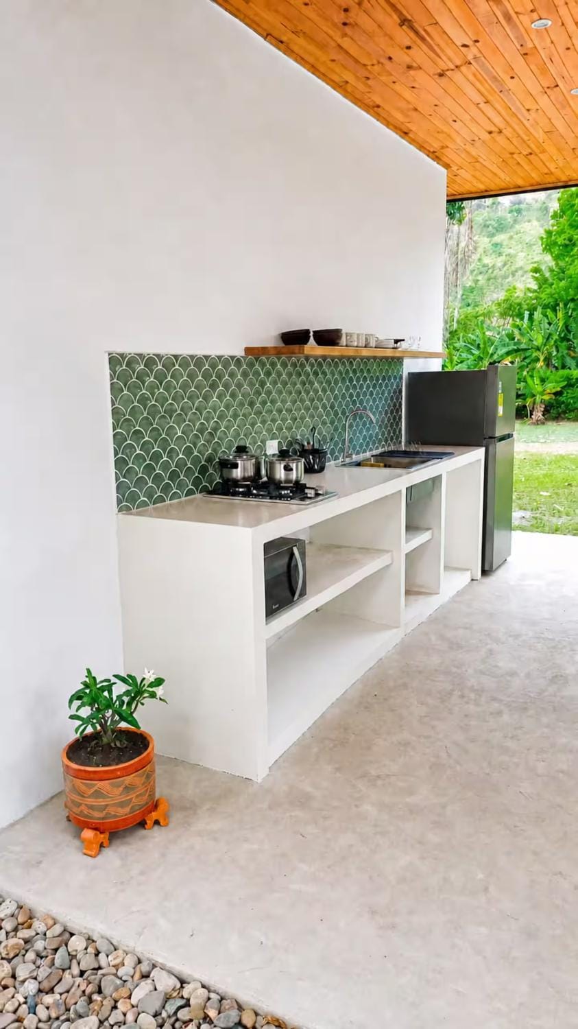 Kitchen or kitchenette, kitchen