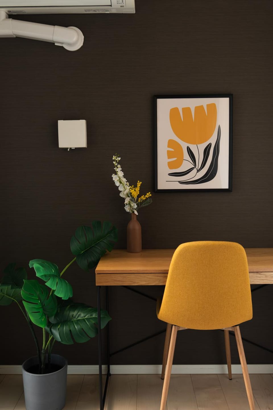 Decorative detail, Seating area