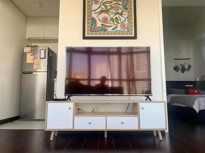 Bright Corner Suite Near Shangri-La & Megamall Apartment in Mandaluyong