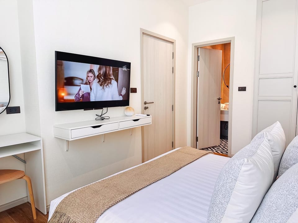 Title Halo 2-Bedroom Pool Access Suite by TVC MA109 Apartment in Phuket