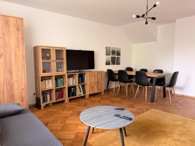 Komfortowy apartament w spokojnej okolicy - Monte 2 Apartment in Lower Silesian Voivodeship