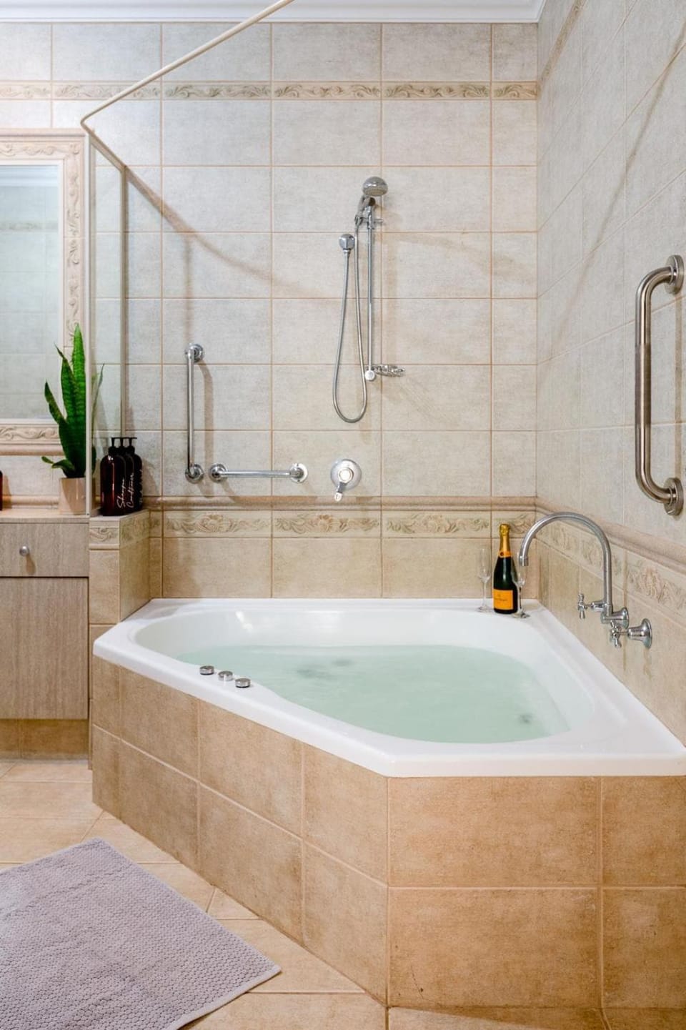 Shower, Hot Tub, Bath