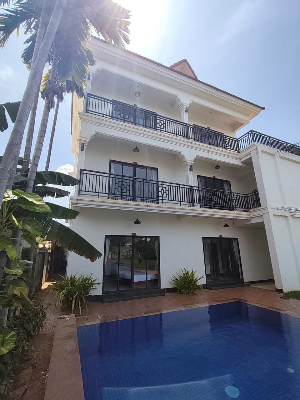 Property building, Swimming pool