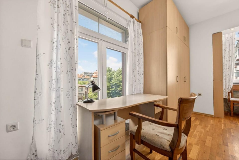 Central Varna Stay on Slivnitsa 2 Bedroom Apartment in Varna