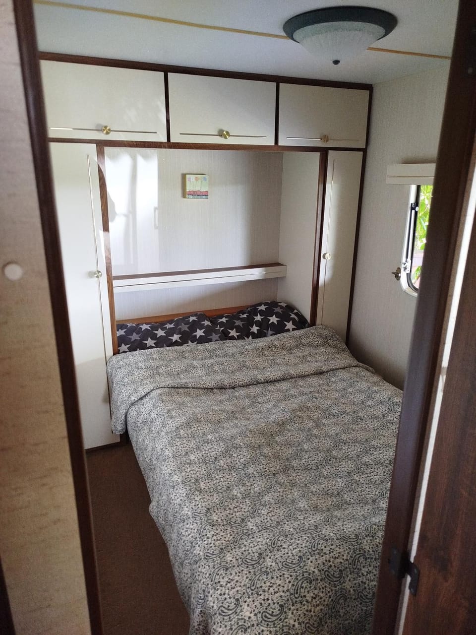 Ranczo nad stawami, domek Kasandra Campground/ 
RV Resort in Kaliningrad Oblast, Russia