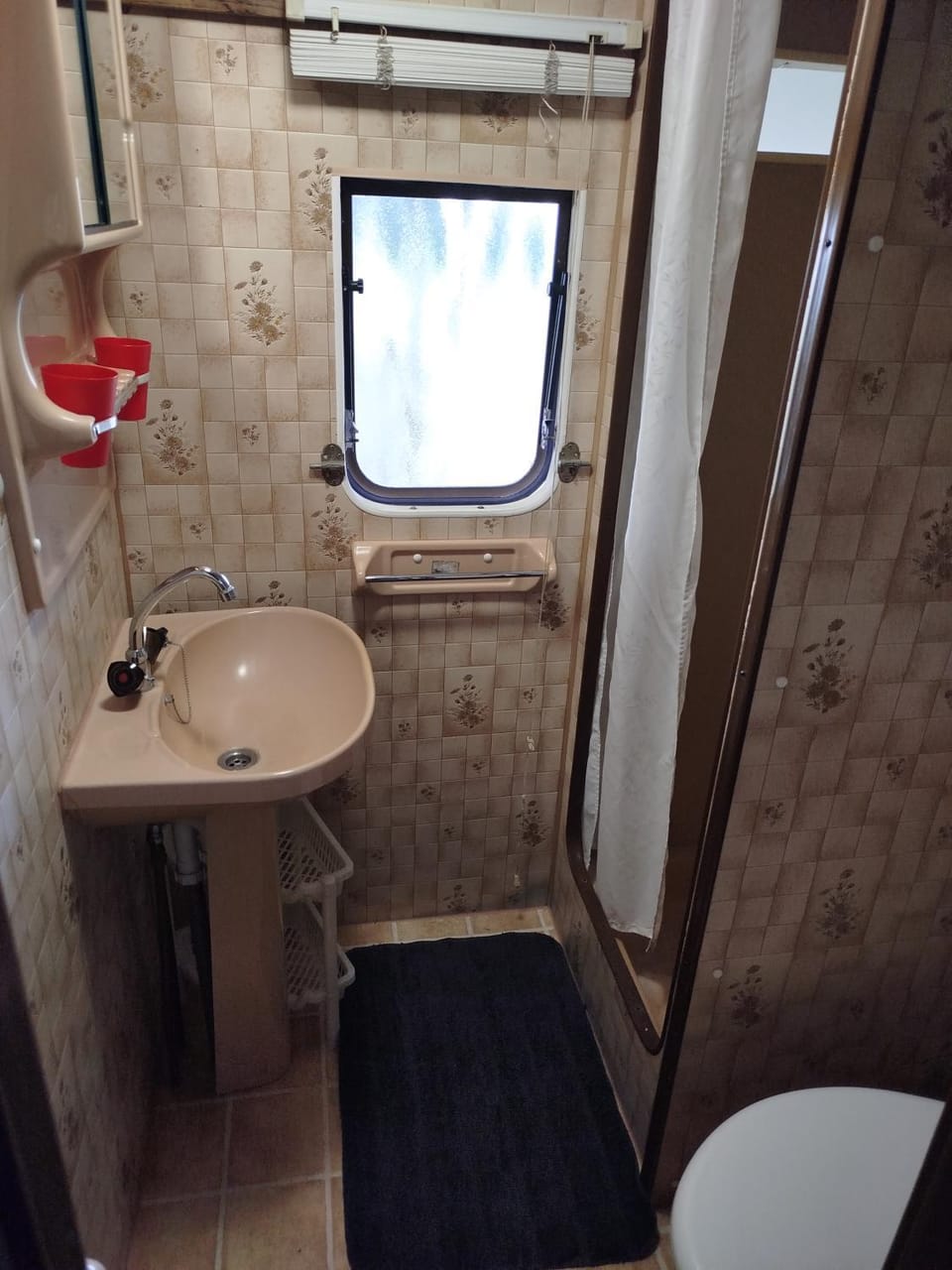 Ranczo nad stawami, domek Kasandra Campground/ 
RV Resort in Kaliningrad Oblast, Russia