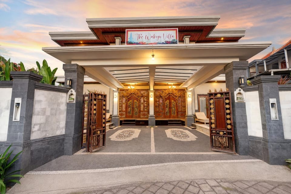 Facade/entrance