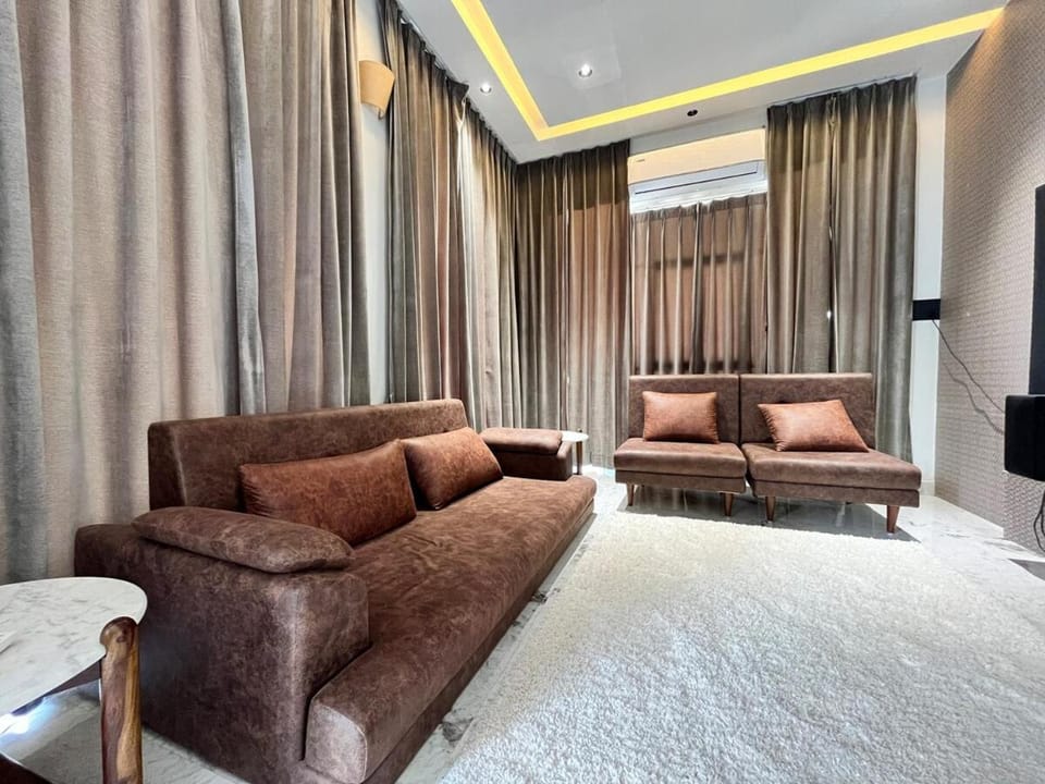 The Benjamins Pool Villa Villa in Rajasthan