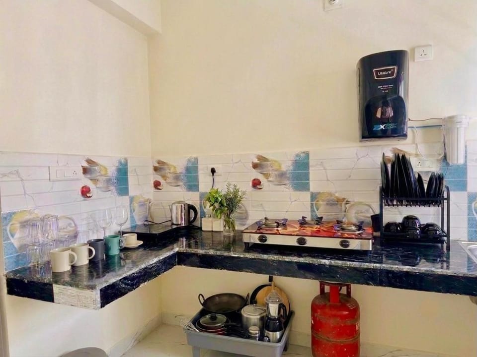 The Monstera Sanctuary - Tropical 3BHK in a Gated Society Apartment in India