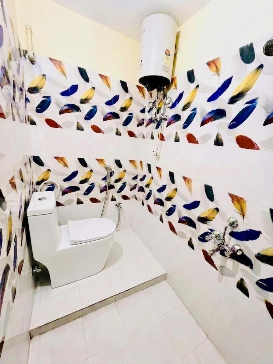 The Monstera Sanctuary - Tropical 3BHK in a Gated Society Apartment in India