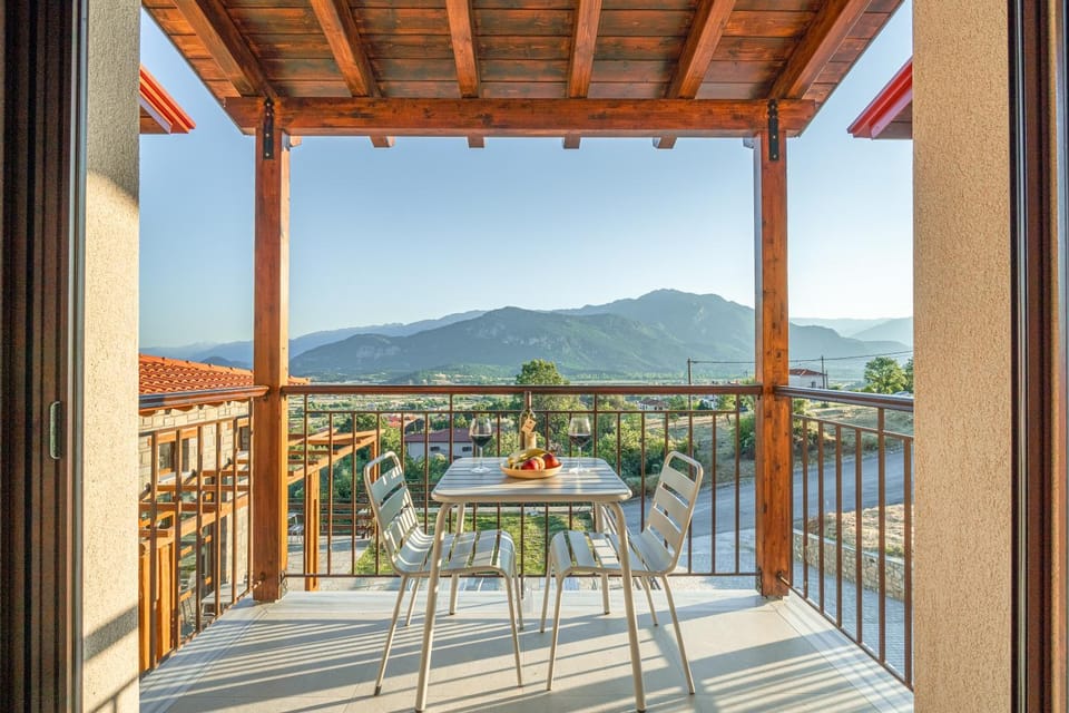 Day, Natural landscape, View (from property/room), Balcony/Terrace, Mountain view