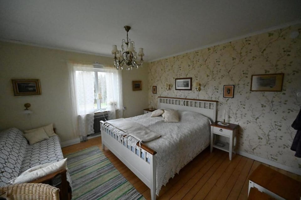 Stort fräscht härligt hus med egen strand Villa in Sweden