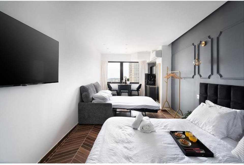 City tower 16 floor Apartment in Jerusalem