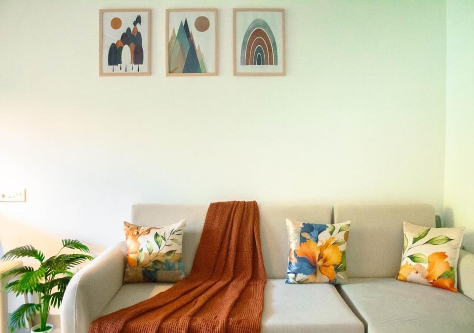Living room, Decorative detail, Seating area