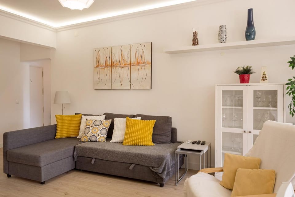 Living room, Seating area, heating, internet