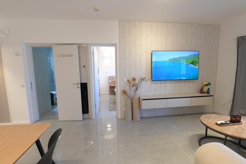 Red Desert-Amazing Pool Eilat Apartment in Eilat