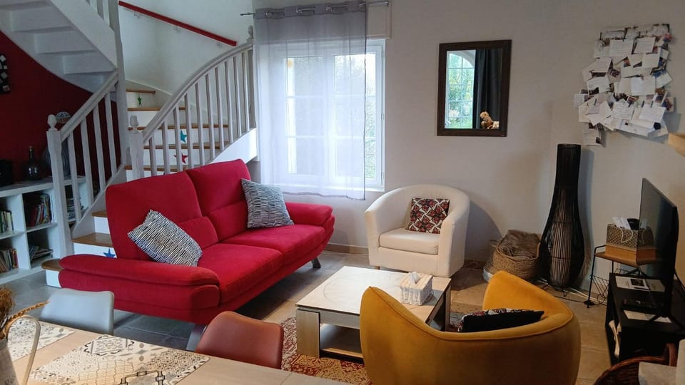 Communal lounge/ TV room, Living room