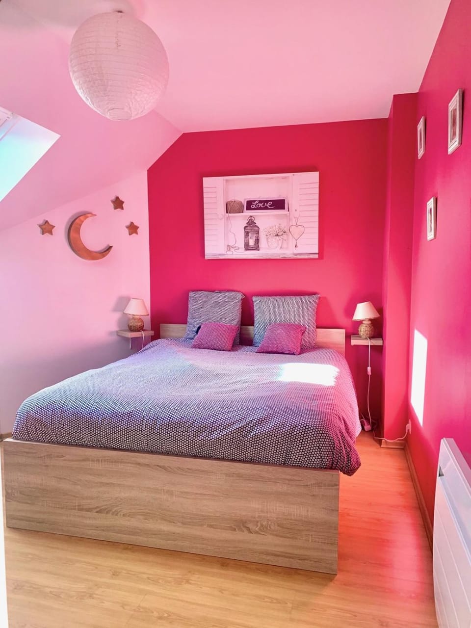 Bed, Photo of the whole room, Bedroom, wardrobe