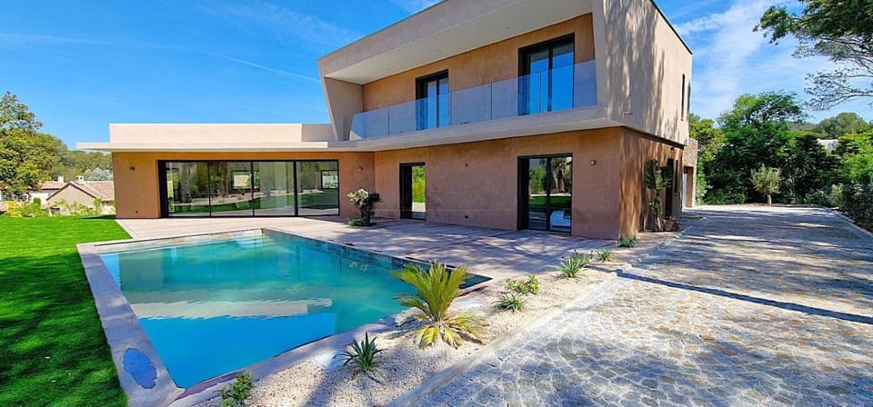 Villa Osmose luxe calme piscine et mer Villa in Saint-Raphael