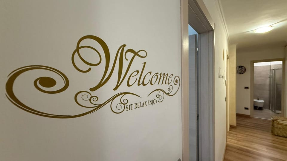 WH-Teo Home-6 posti letto-Centro-Wi-Fi Apartment in Sanremo