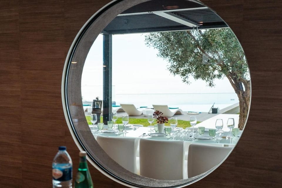 Heated Infinity Pool, Sea View, Jacuzzi, Sauna Villa in Funchal