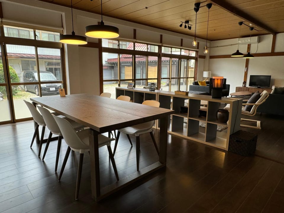 Communal lounge/ TV room, Living room
