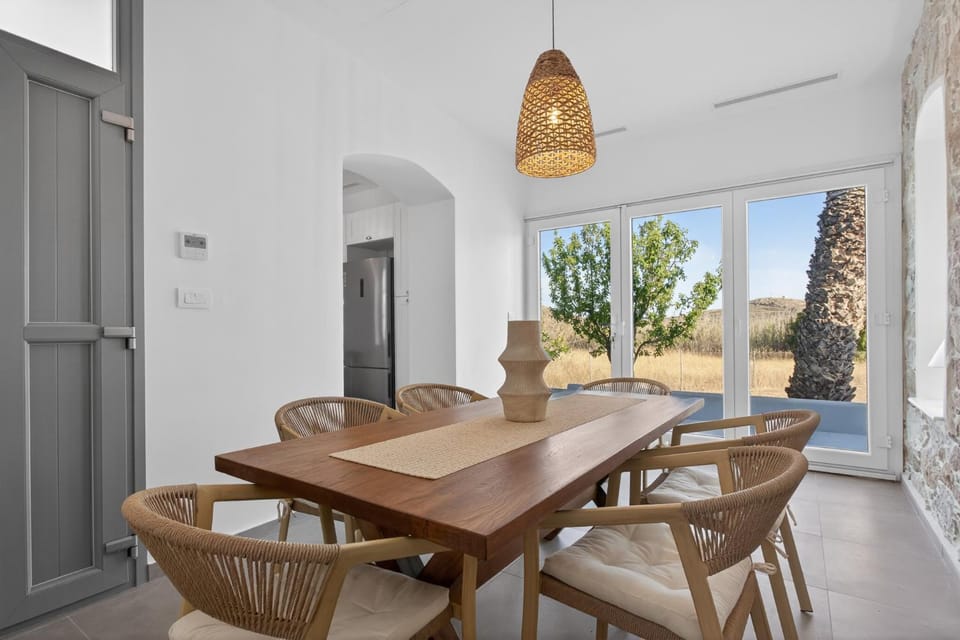 Dining area, Garden view