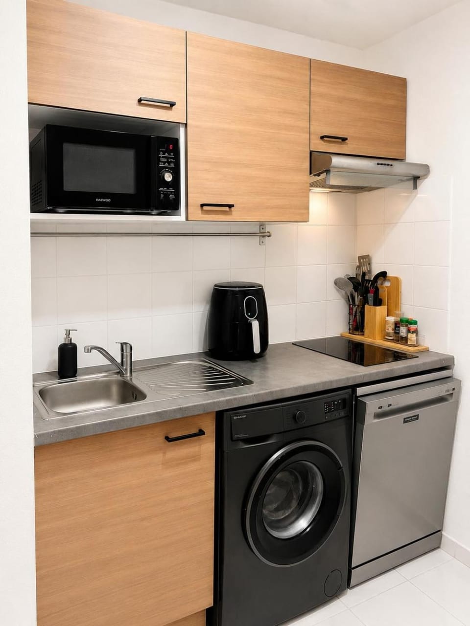 Cozy apartment beetween shopping center Apartment in Cagnes-sur-Mer