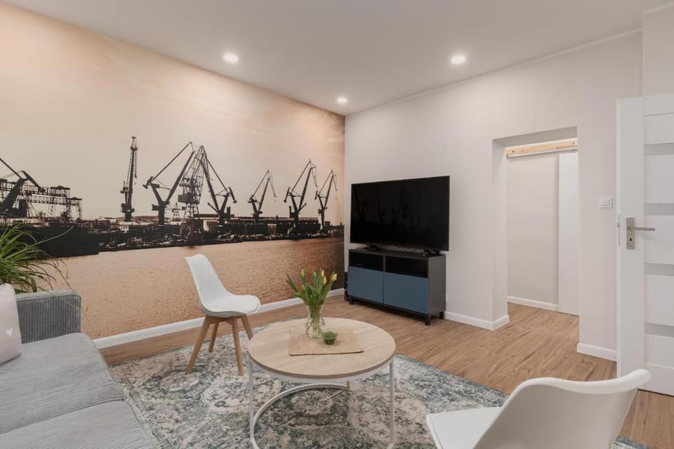 Communal lounge/ TV room, TV and multimedia, Living room, Seating area