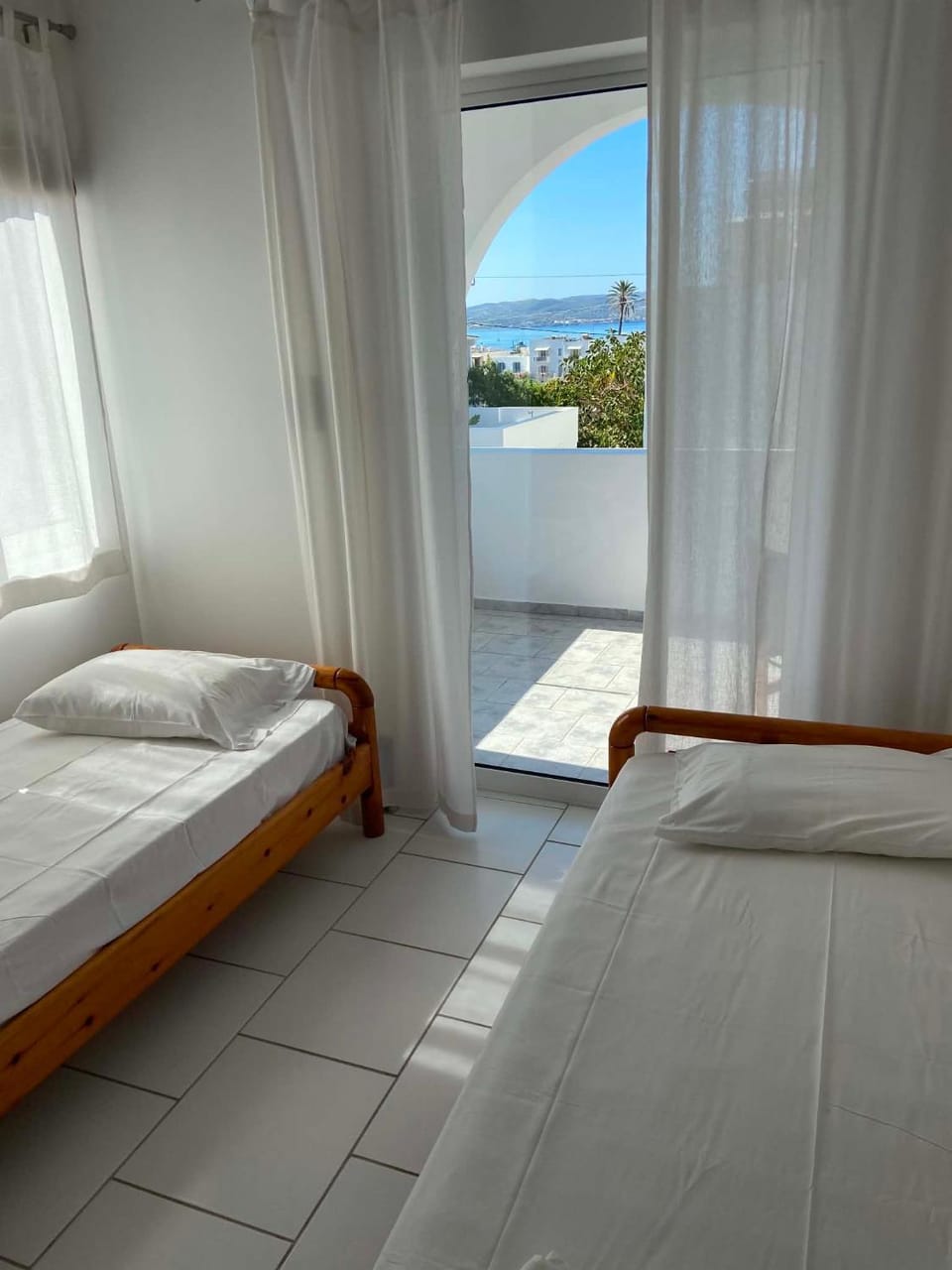 Two Palm Trees 3 Apartment in Milos
