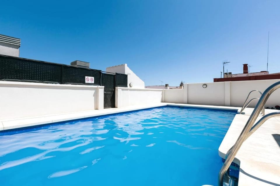 Pool view, Swimming pool