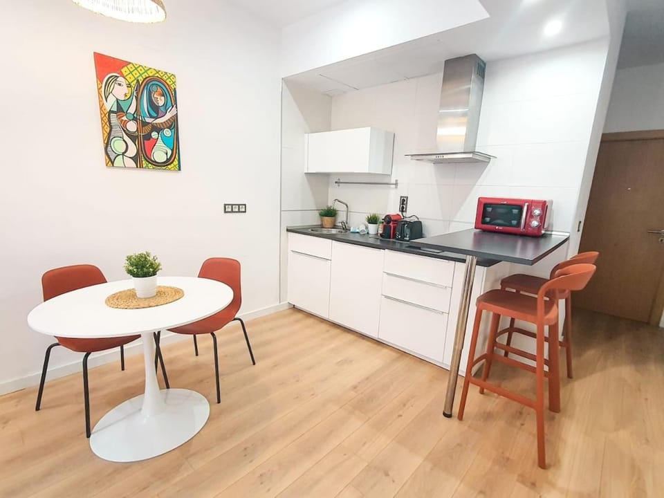 Breakfast, Lunch, kitchen