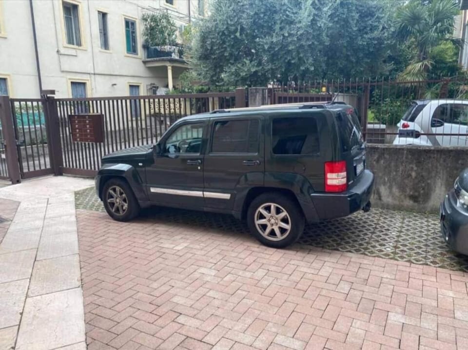Residenza San Leonardo 2 Bedrooms Private Parking Apartment in Verona