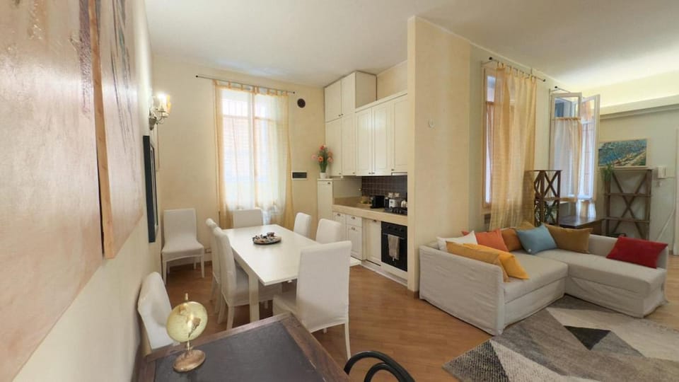 Residenza San Leonardo 2 Bedrooms Private Parking Apartment in Verona