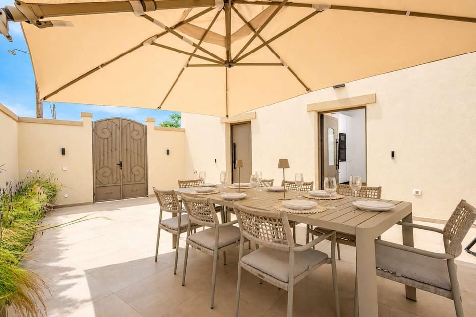 Patio, Day, View (from property/room), Seating area, Dining area