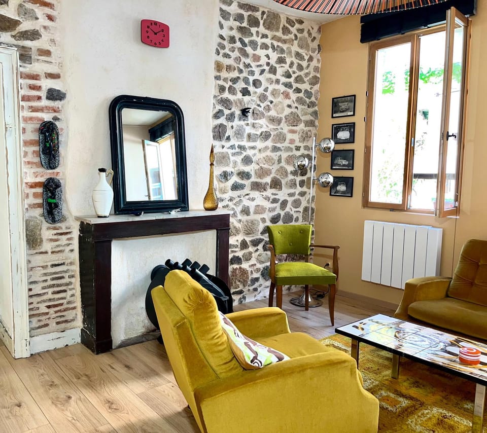 Seating area