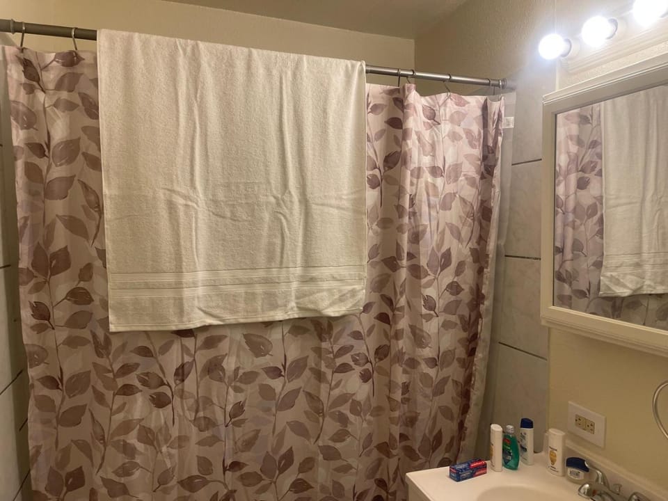 Shower, Bath