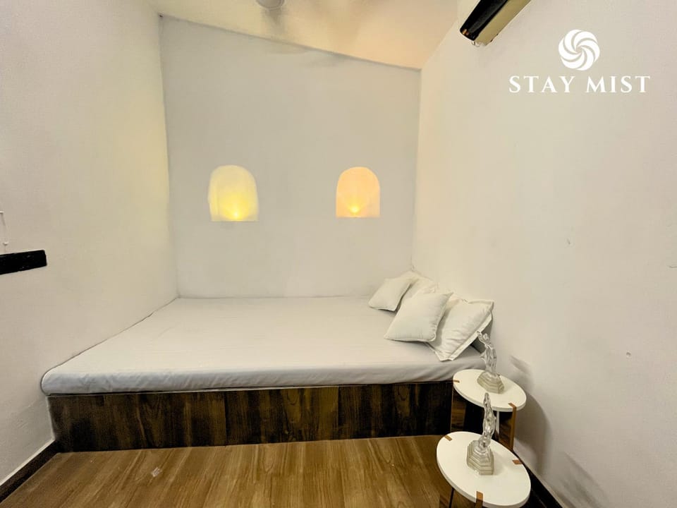1BHK Greek Styled Apartment Bed and Breakfast in Alibag