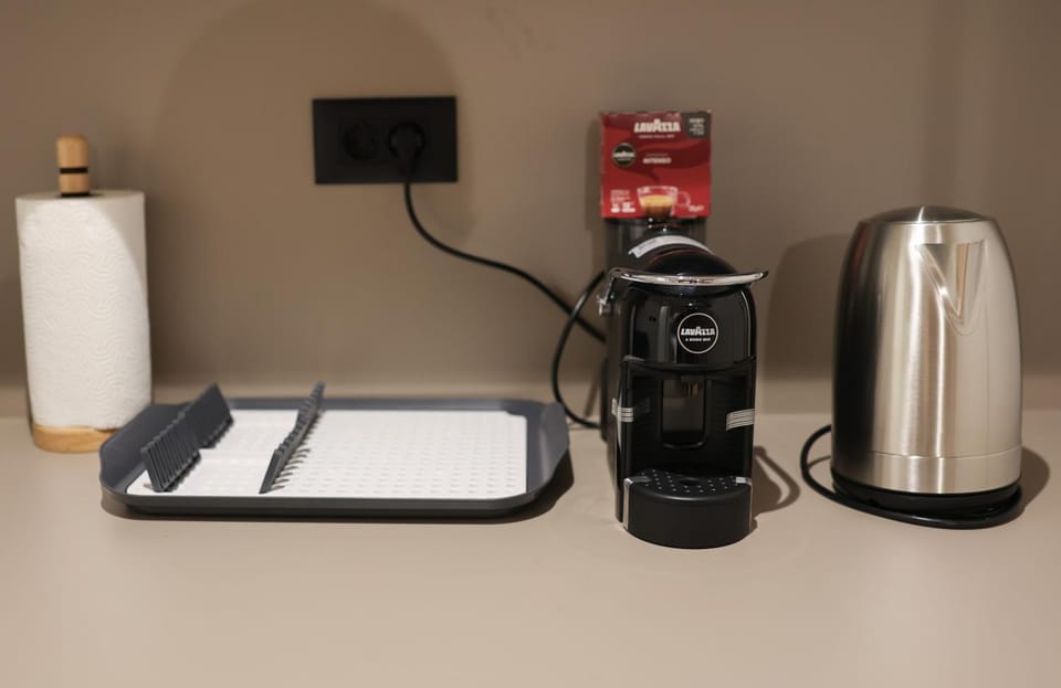 Coffee/tea facilities, Kitchen or kitchenette