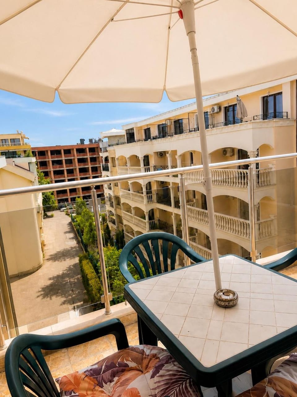 Balcony/Terrace, elevator
