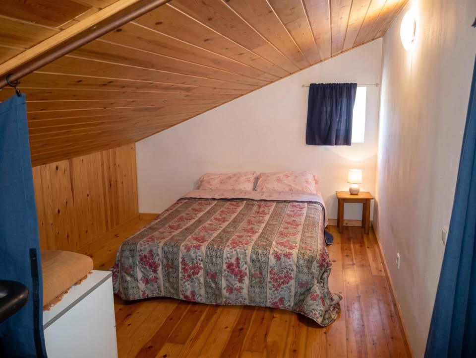 Cozy Apartment in Torres del Obispo with Pool Apartment in Aragon