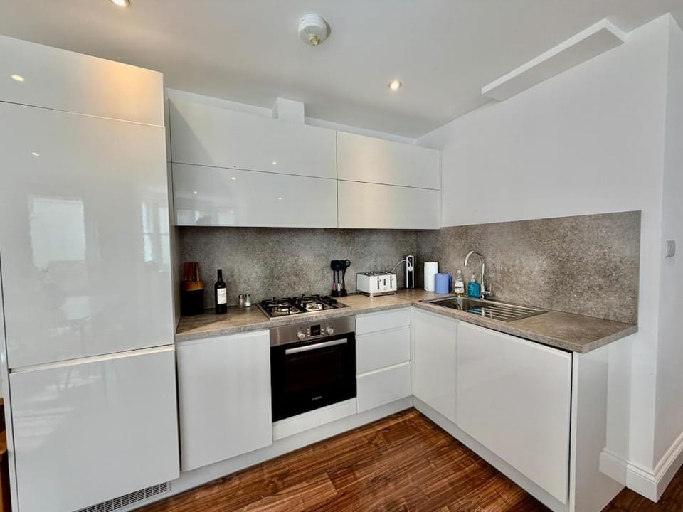 Zone One, Spacious and Comfortable Accommodation for up to Four People Apartment in London Borough of Southwark