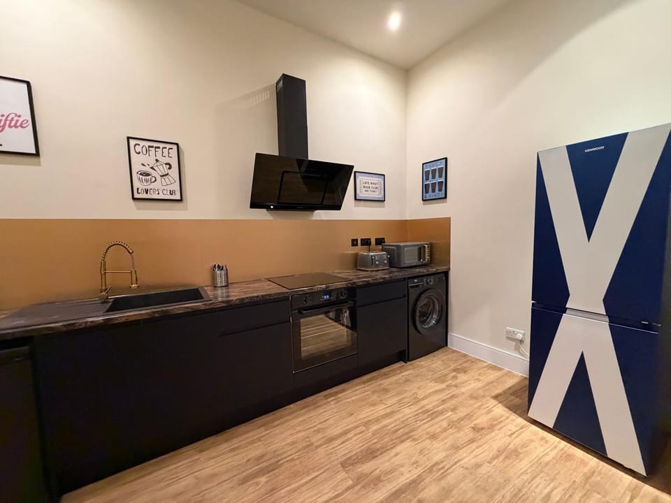 The Holyrood Mega-Quarters Apartment hotel in Edinburgh