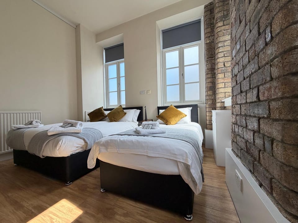 The Holyrood Mega-Quarters Apartment hotel in Edinburgh